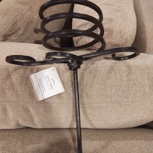 Pottery Barn Other - Pottery Barn One wine bottle picnic stake Pottery Barn Other - Pottery Barn One wine bottle picnic stake